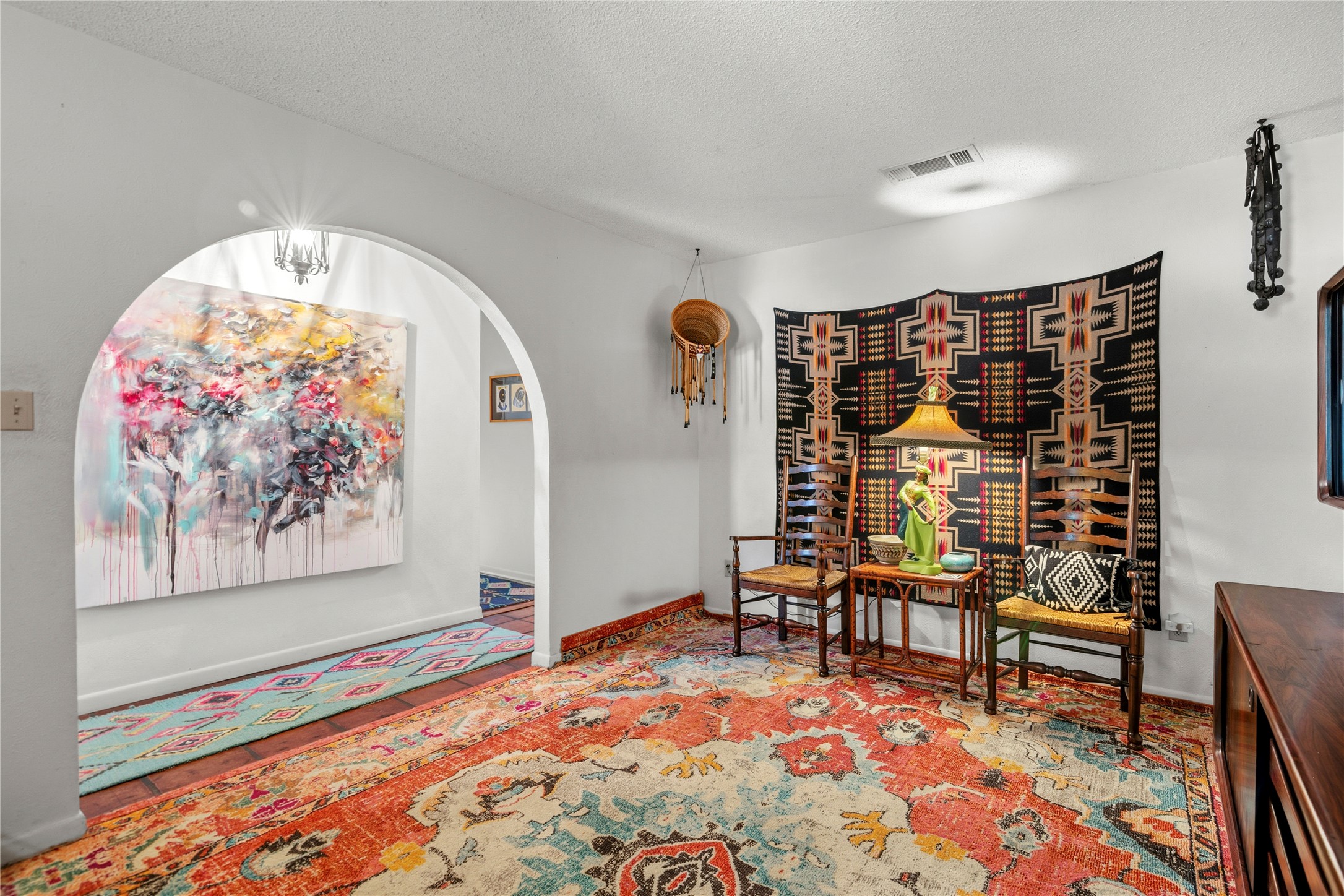 5403 Jeffburn Cove Austin, TX 78745 - Photo 27 of 40 a bedroom with furniture and a book shelf