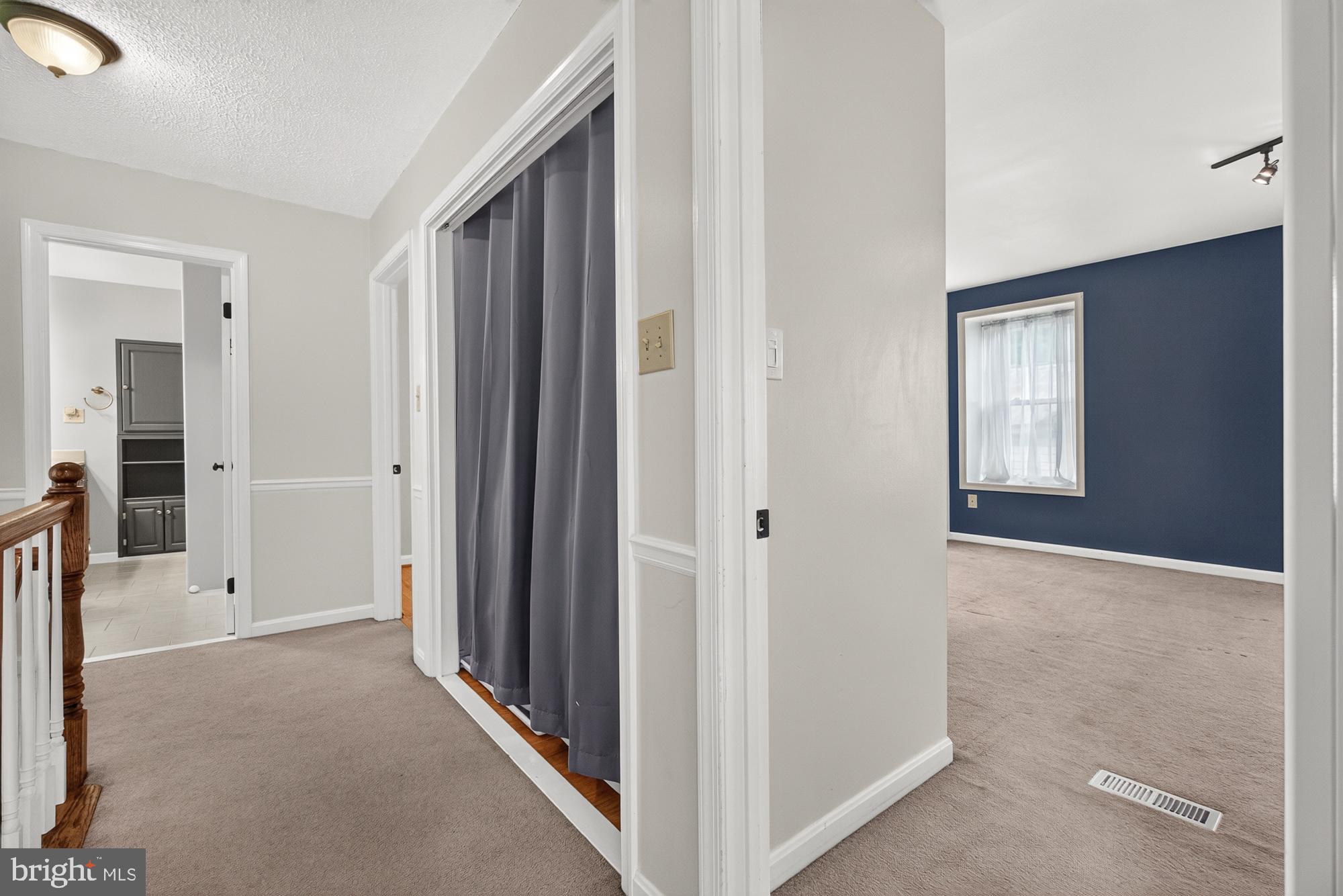 18854 Sandy Hook Road Knoxville, MD 21758 - Photo 21 of 59 Upper Laundry area