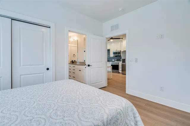 $3,600 | 3000 Duval Street, Unit 207, Austin, TX 78705