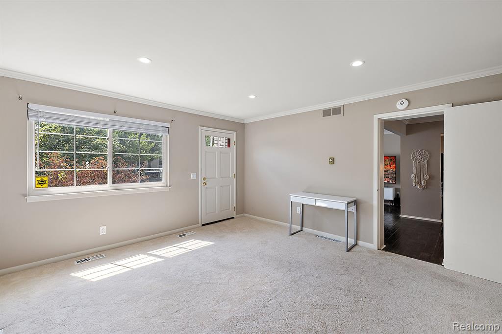1807 Graefield Road Birmingham, MI 48009 - Photo 21 of 55