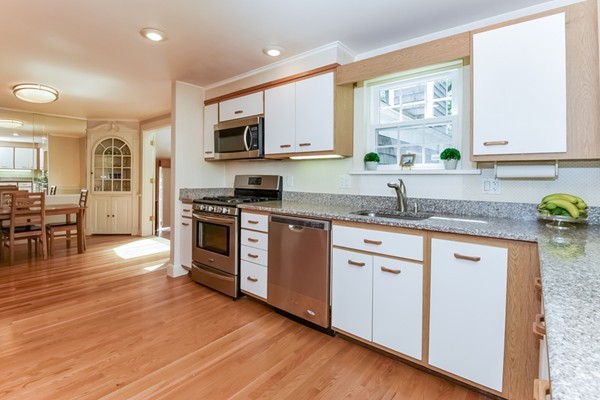 14 Churchill Road Marblehead, MA 01945 - Photo 9 of 26 Gallery Image 9