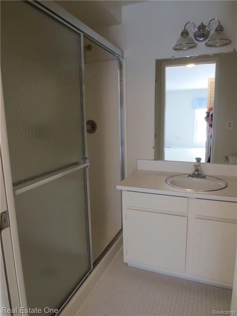 1403 Paddle Wheel Lane, Unit 41 Rochester, MI 48306 - Photo 27 of 34 IMG_0762.JPG