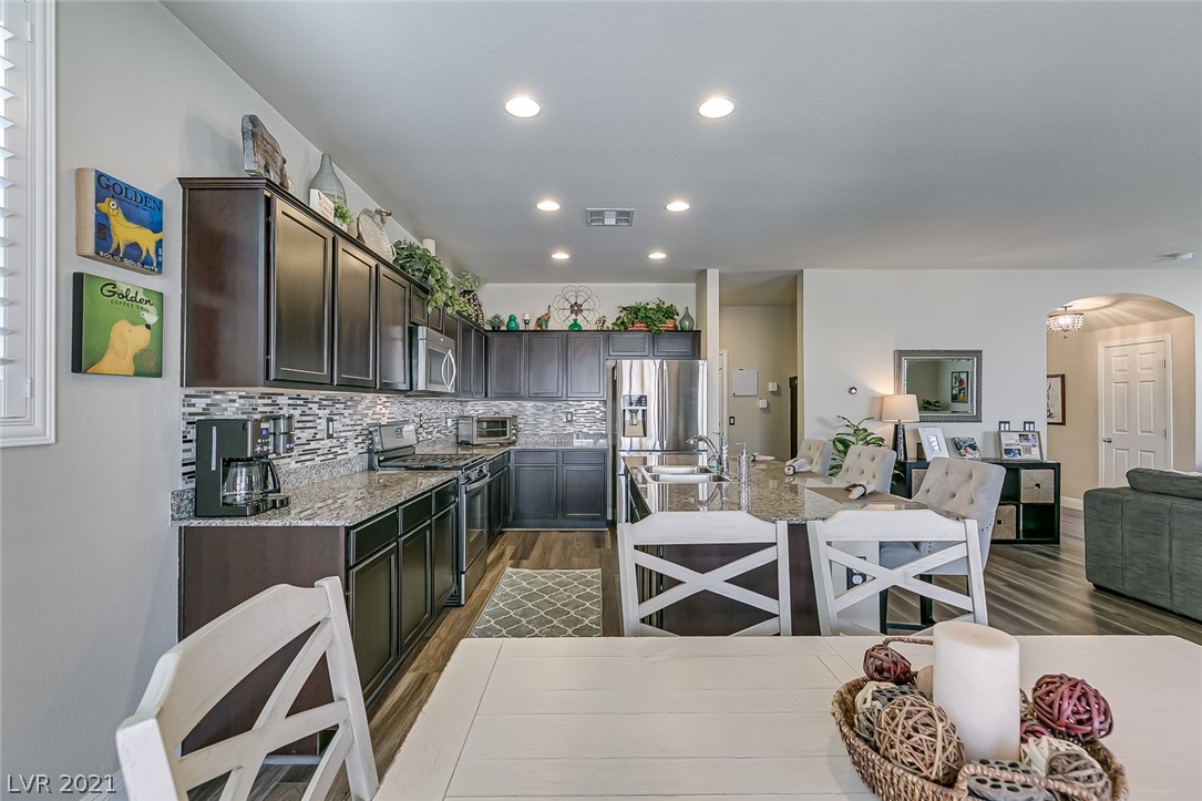 110 Elm Reed Avenue Las Vegas, NV 89113 - Photo 11 of 31 Gallery Image 11