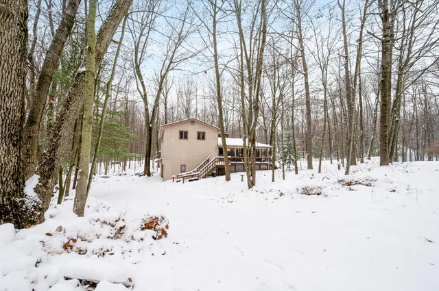 $215,000 | 11965 Hudson Bay Drive, Canadian Lakes, MI 49346
