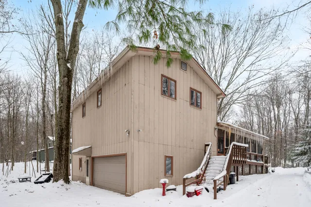 $215,000 | 11965 Hudson Bay Drive, Canadian Lakes, MI 49346