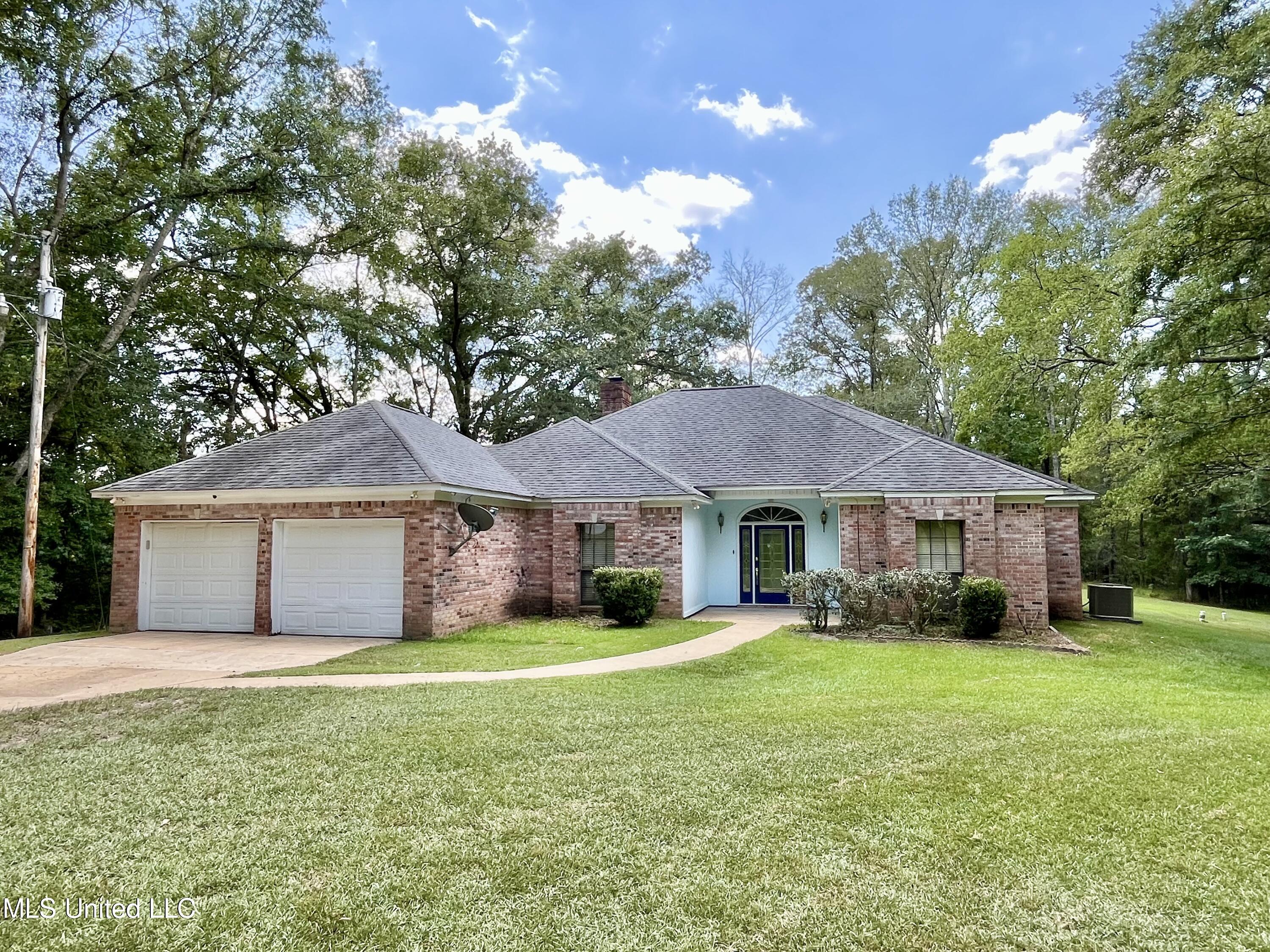 2074 Lake Copiah Road Crystal Springs, MS 39059 - Photo 2 of 56 IMG_0169