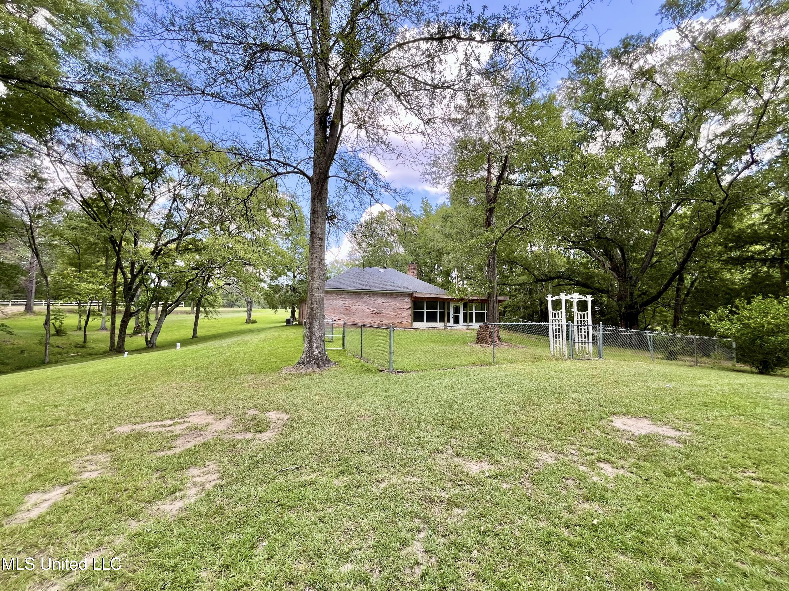 2074 Lake Copiah Road Crystal Springs, MS 39059 - Photo 50 of 56 IMG_0175