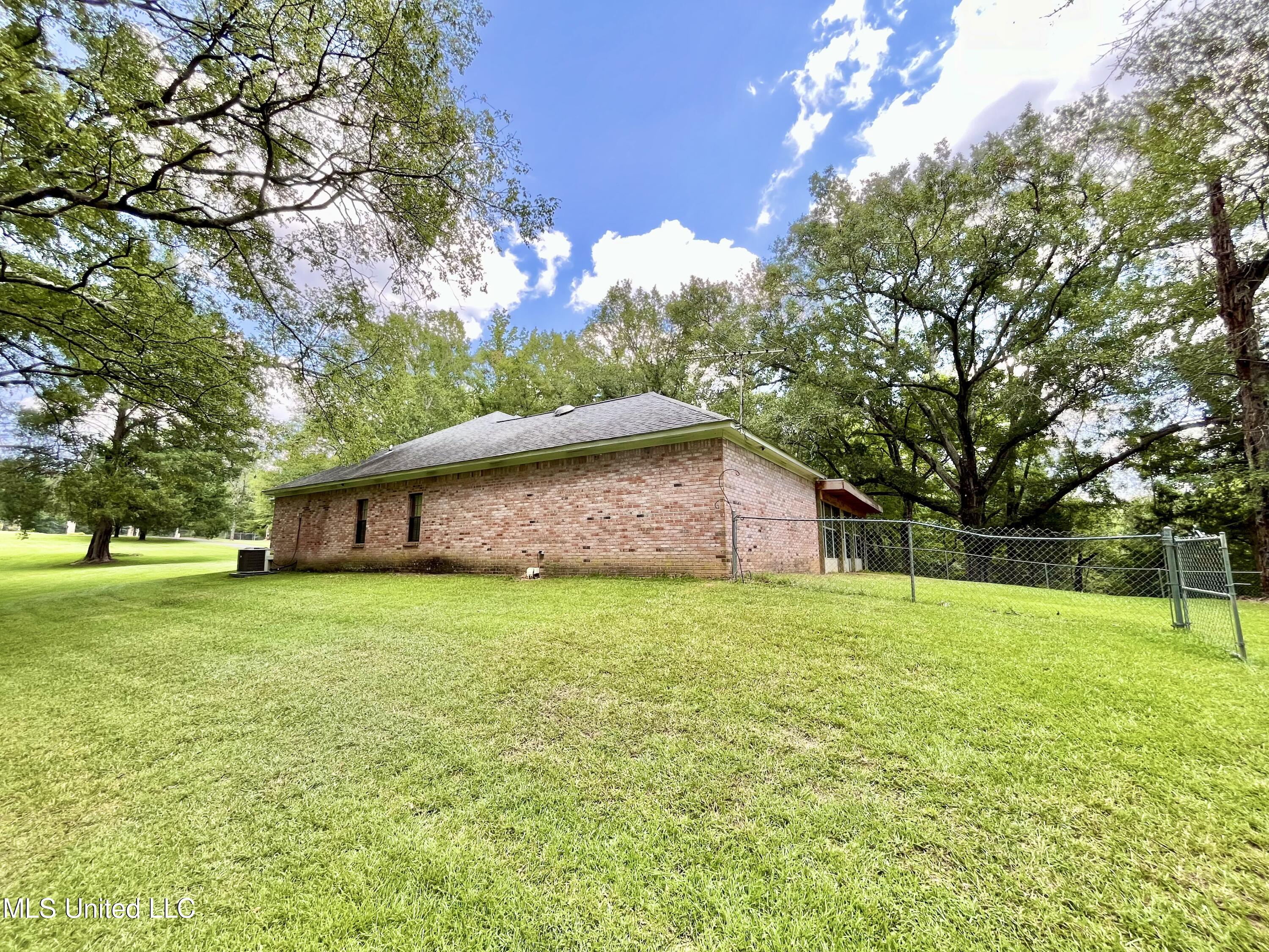 2074 Lake Copiah Road Crystal Springs, MS 39059 - Photo 51 of 56 IMG_0173
