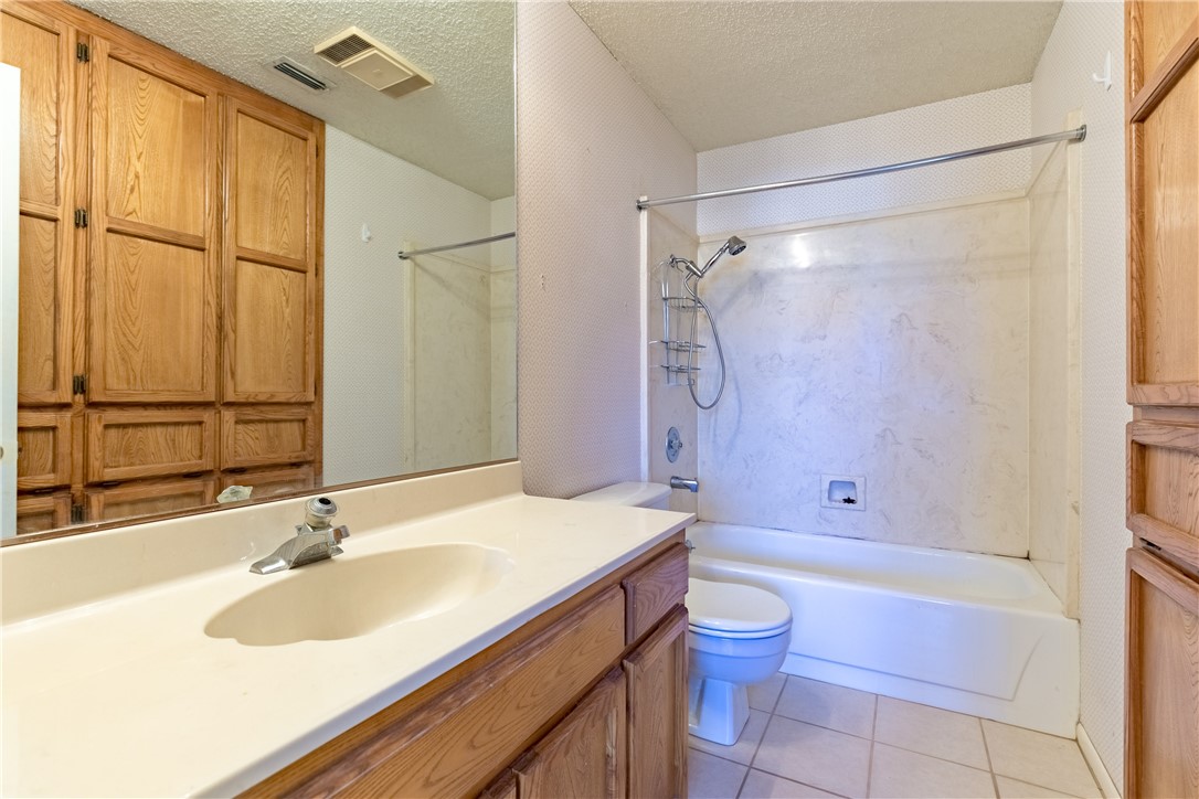 5134 Middlecoff Drive, Unit A Corpus Christi, TX 78413 - Photo 12 of 16