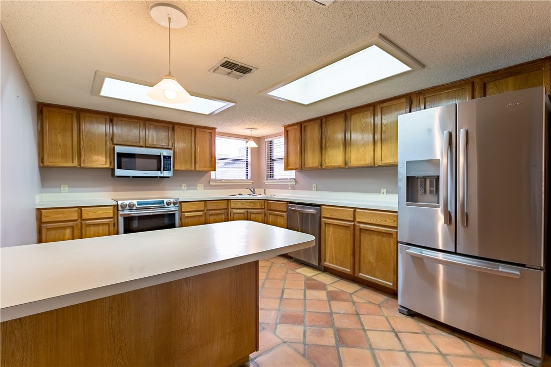 5134 Middlecoff Drive, Unit A Corpus Christi, TX 78413 - Photo 14 of 16