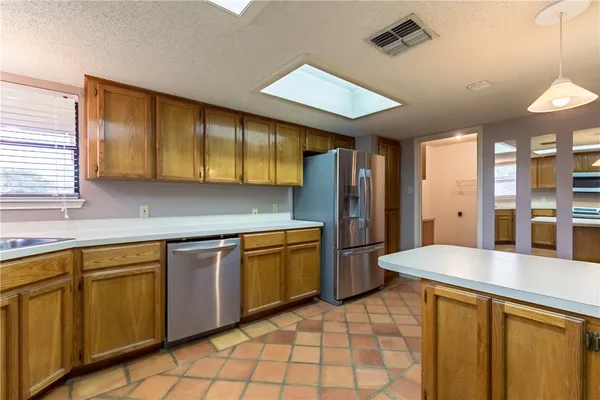 $1,695 | 5134 Middlecoff Drive, Unit A, Corpus Christi, TX 78413