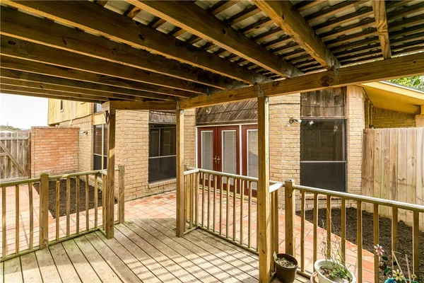$1,695 | 5134 Middlecoff Drive, Unit A, Corpus Christi, TX 78413