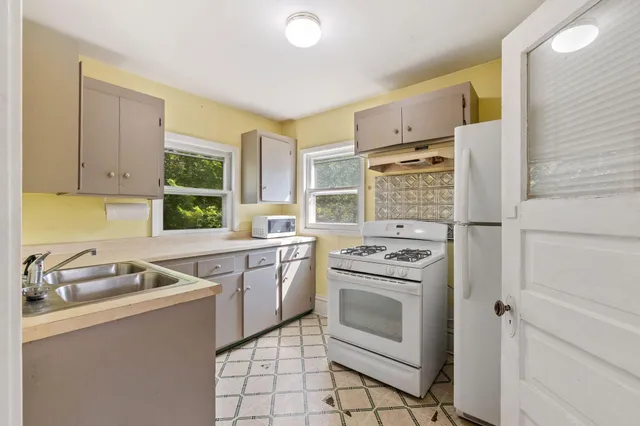 $339,900 | 55 Williams Avenue Southeast, Minneapolis, MN 55414