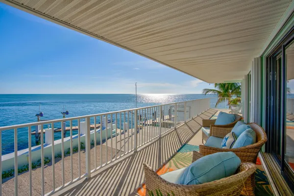 $2,395,000 | 33 Kyle Way West, Marathon, FL 33050