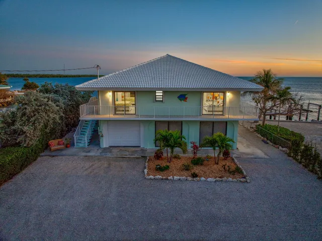 $2,395,000 | 33 Kyle Way West, Marathon, FL 33050
