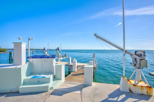 $2,395,000 | 33 Kyle Way West, Marathon, FL 33050