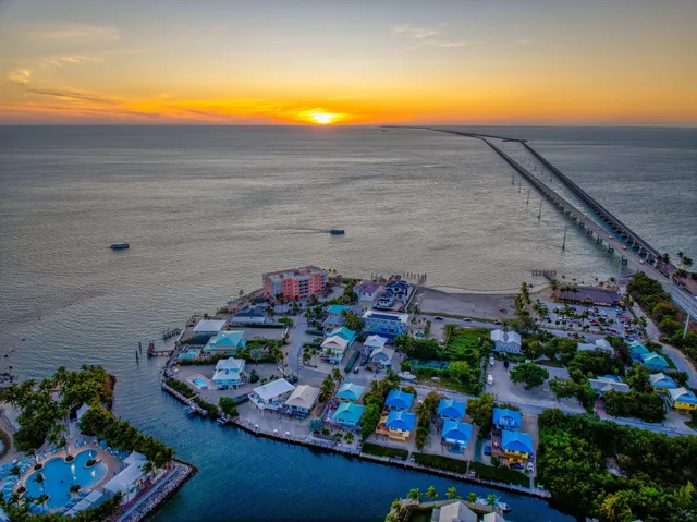 $2,395,000 | 33 Kyle Way West, Marathon, FL 33050