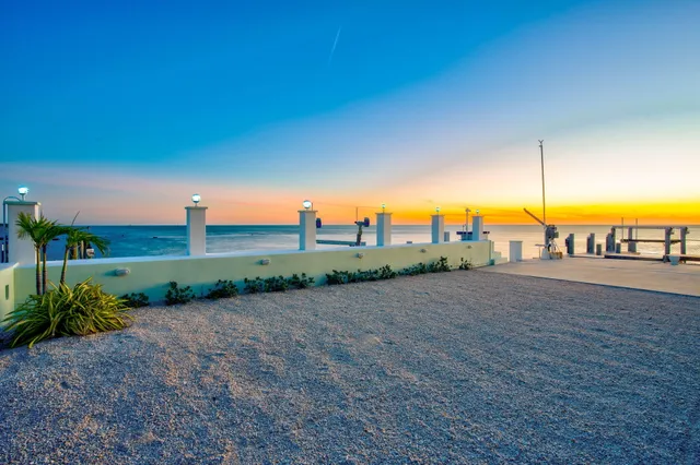 $2,395,000 | 33 Kyle Way West, Marathon, FL 33050