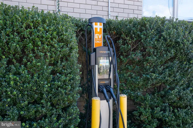 $239,000 | 20 Conshohocken State Road, Unit 203, Bala Cynwyd, PA 19004