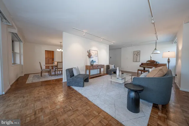 $239,000 | 20 Conshohocken State Road, Unit 203, Bala Cynwyd, PA 19004