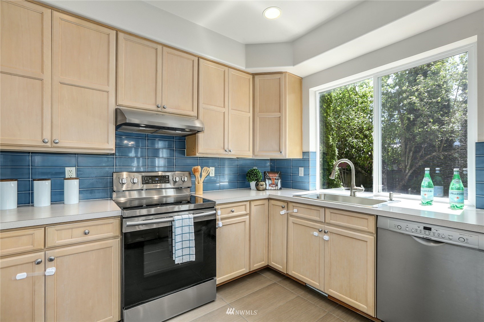 4621 Northeast 5th Street Renton, WA 98059 - Photo 12 of 31 Gallery Image 12