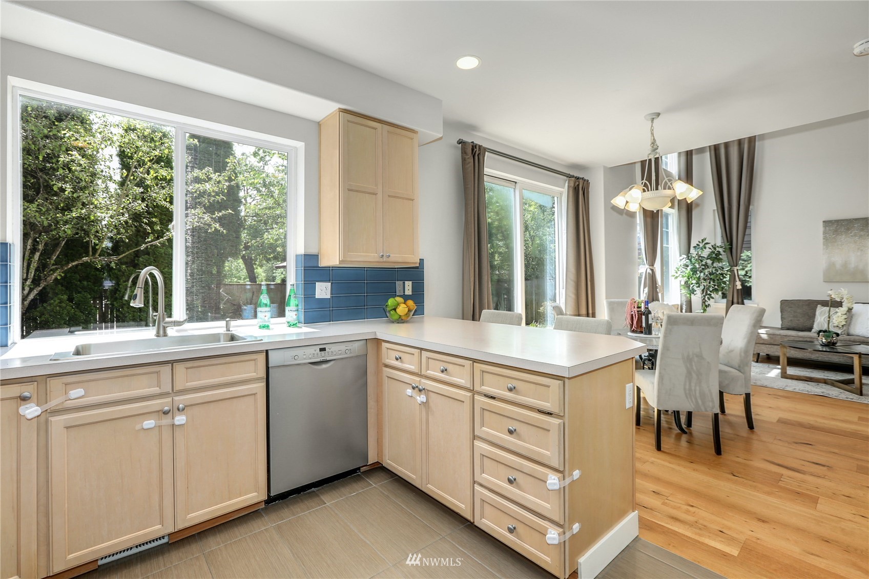 4621 Northeast 5th Street Renton, WA 98059 - Photo 13 of 31 Gallery Image 13