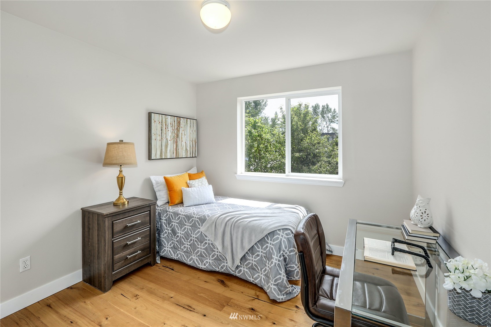 4621 Northeast 5th Street Renton, WA 98059 - Photo 21 of 31 Gallery Image 21