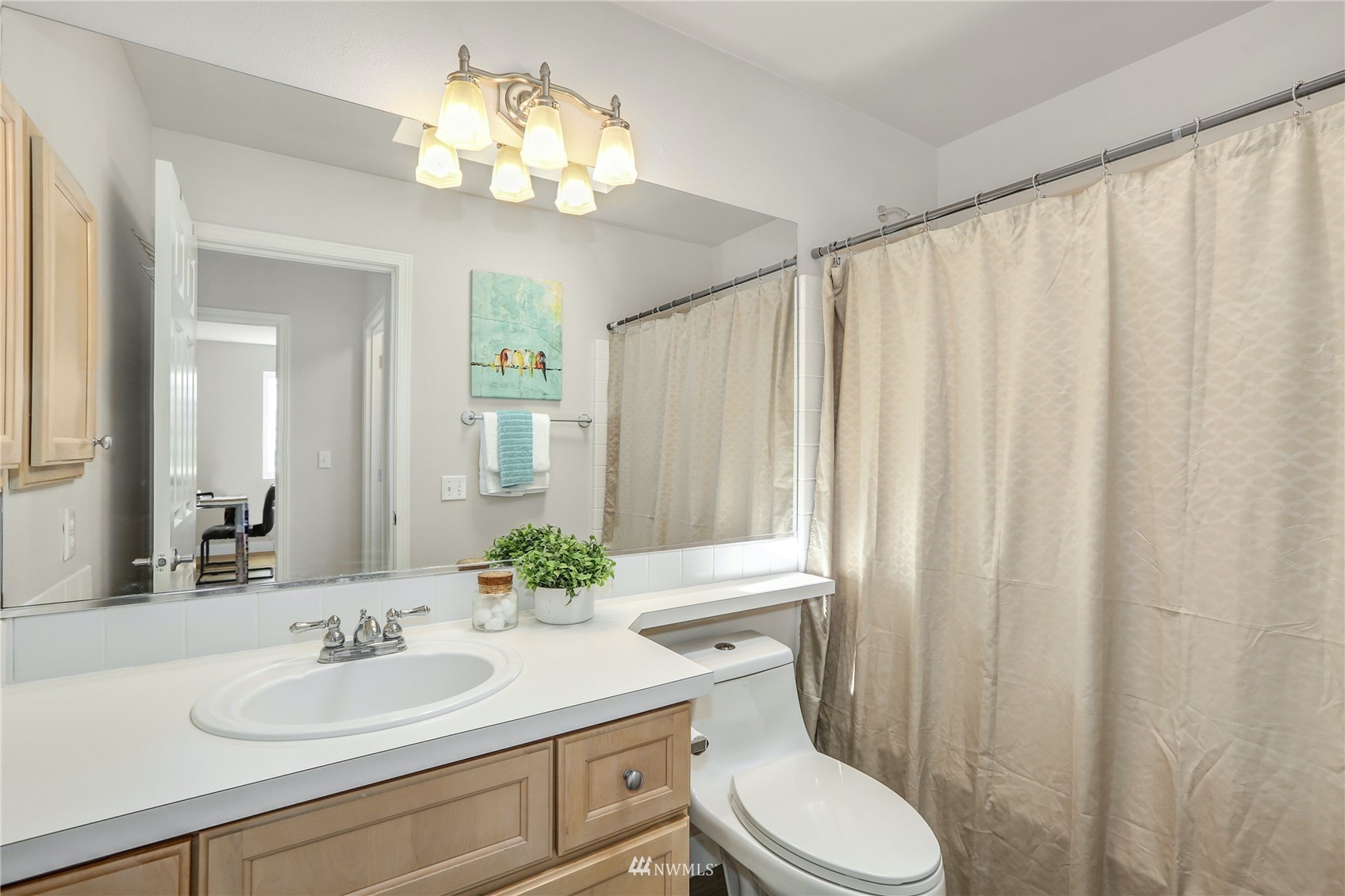 4621 Northeast 5th Street Renton, WA 98059 - Photo 22 of 31 Gallery Image 22