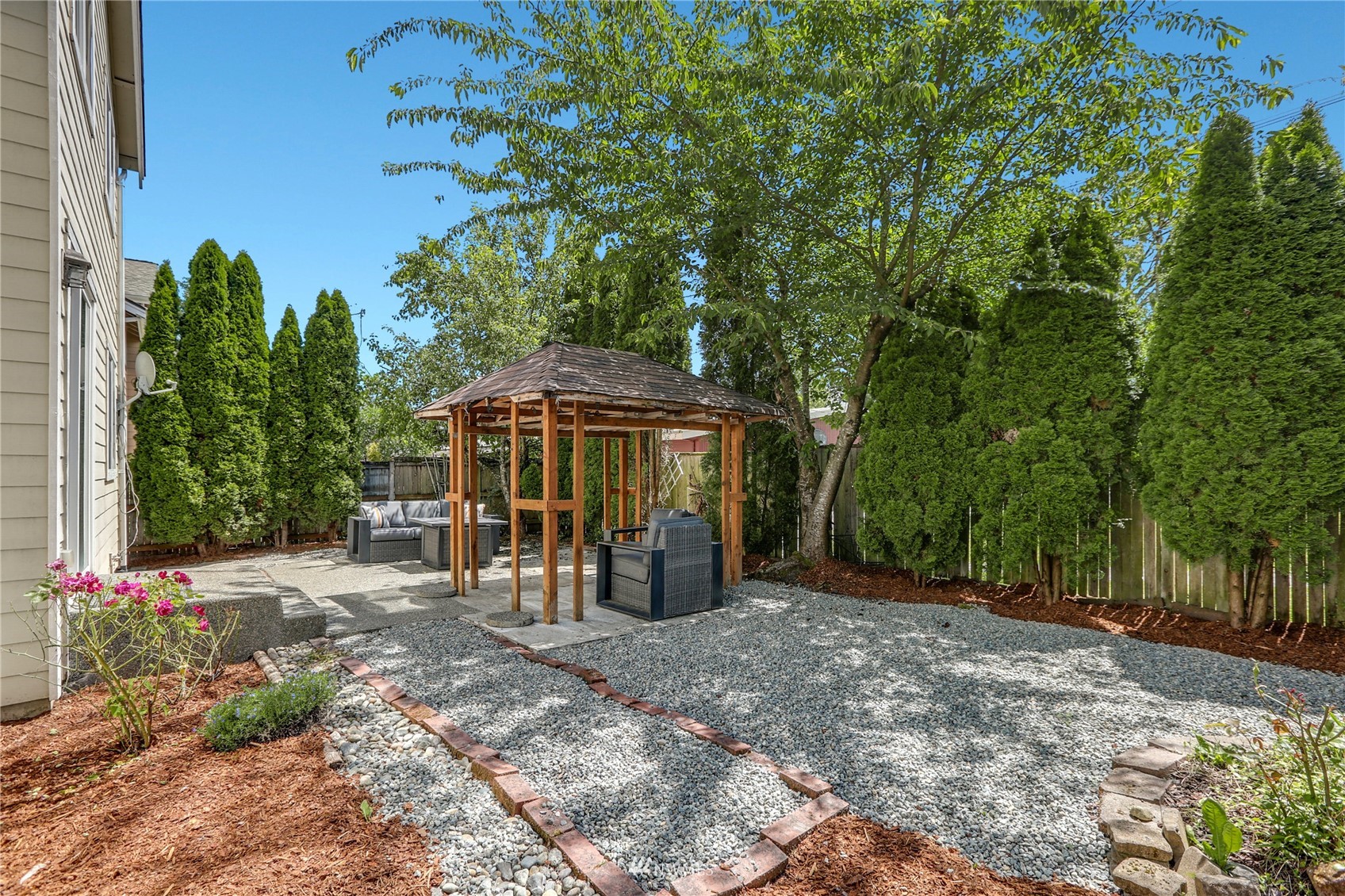 4621 Northeast 5th Street Renton, WA 98059 - Photo 25 of 31 Gallery Image 25
