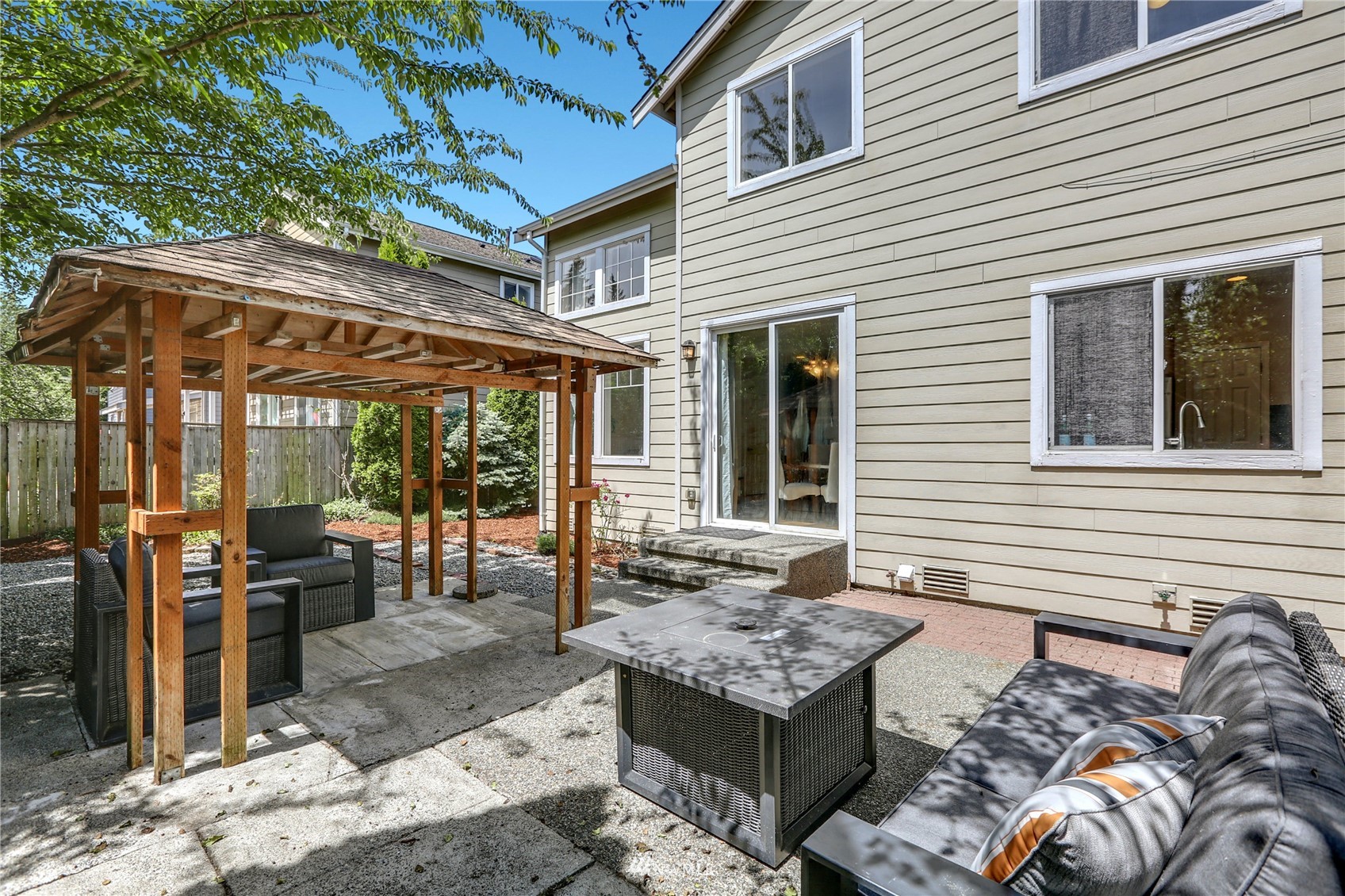4621 Northeast 5th Street Renton, WA 98059 - Photo 26 of 31 Gallery Image 26