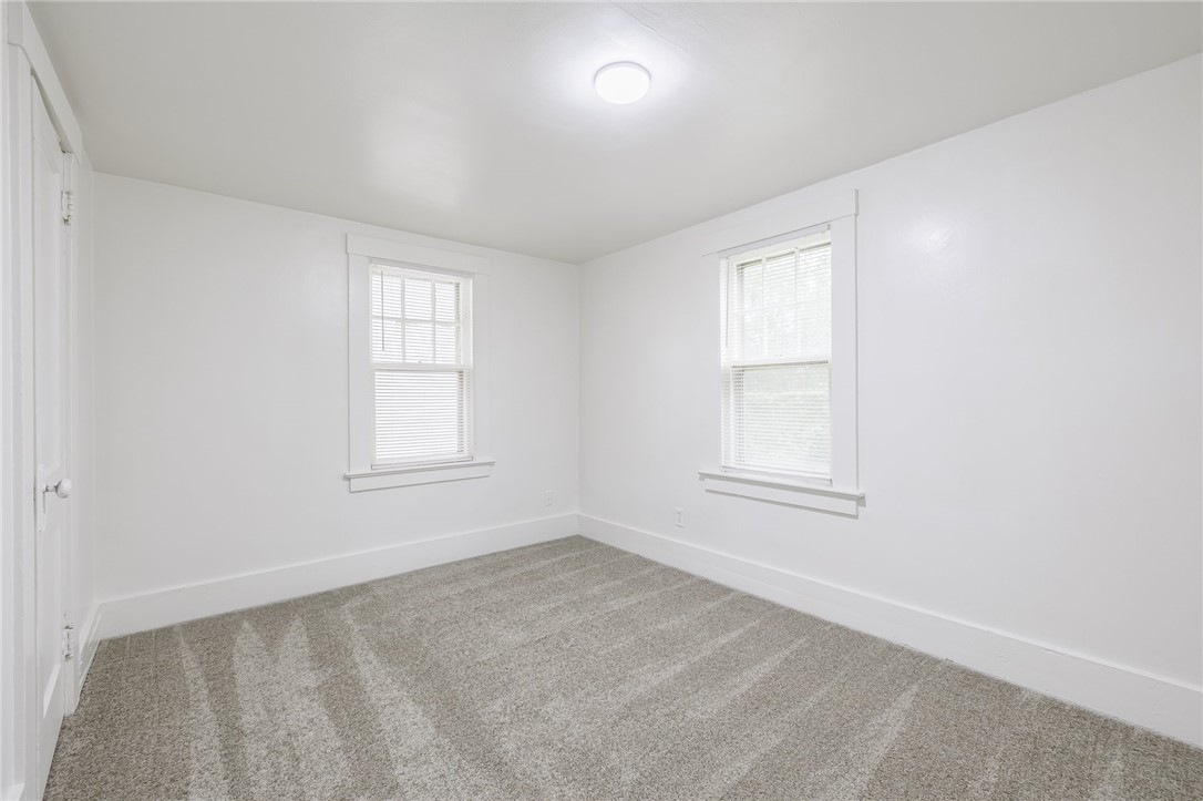 65 Flanders Street Rochester, NY 14619 - Photo 17 of 25