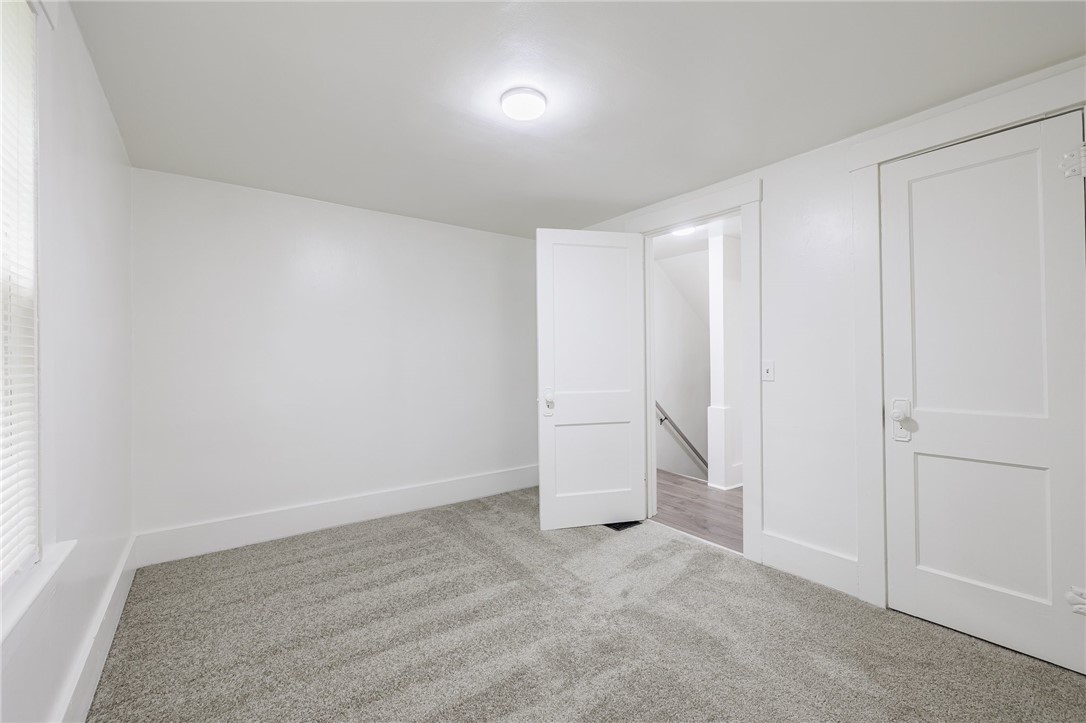 65 Flanders Street Rochester, NY 14619 - Photo 18 of 25