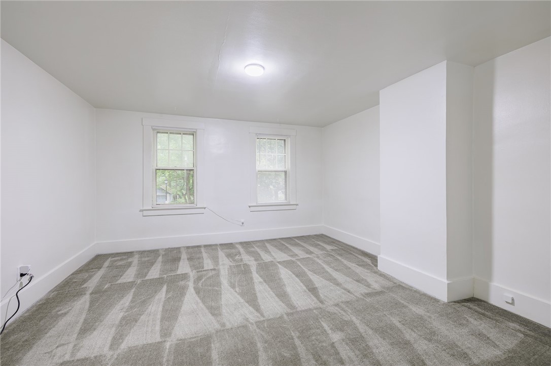 65 Flanders Street Rochester, NY 14619 - Photo 19 of 25