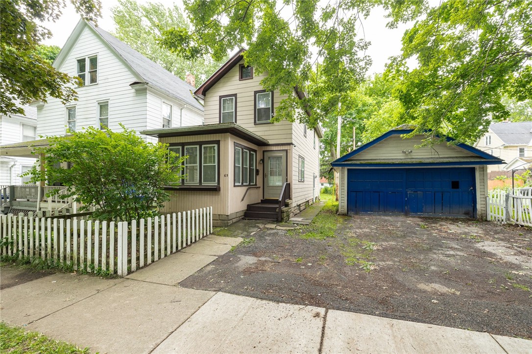 65 Flanders Street Rochester, NY 14619 - Photo 2 of 25