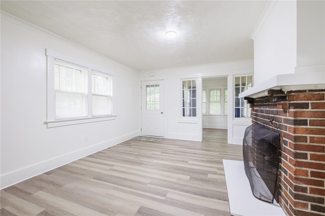 65 Flanders Street Rochester, NY 14619 - Photo 5 of 25