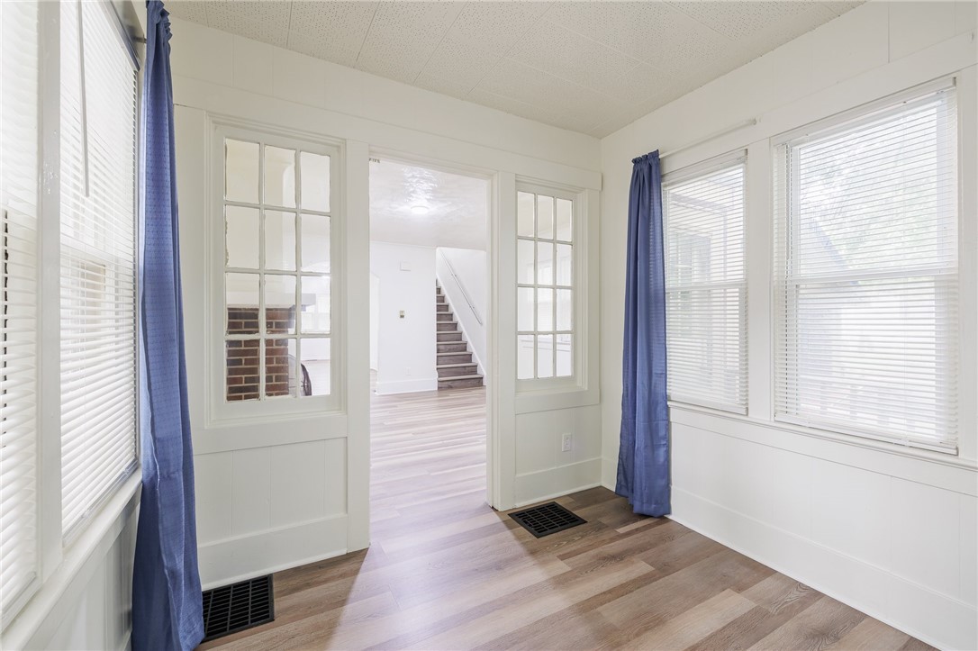 65 Flanders Street Rochester, NY 14619 - Photo 8 of 25