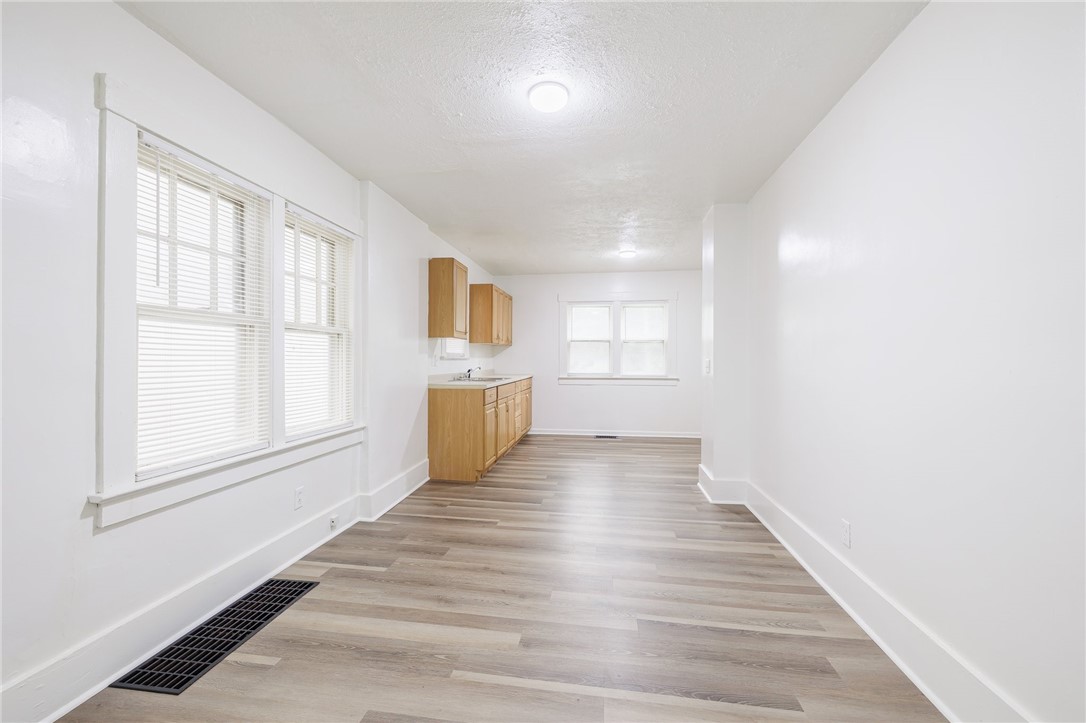 65 Flanders Street Rochester, NY 14619 - Photo 9 of 25