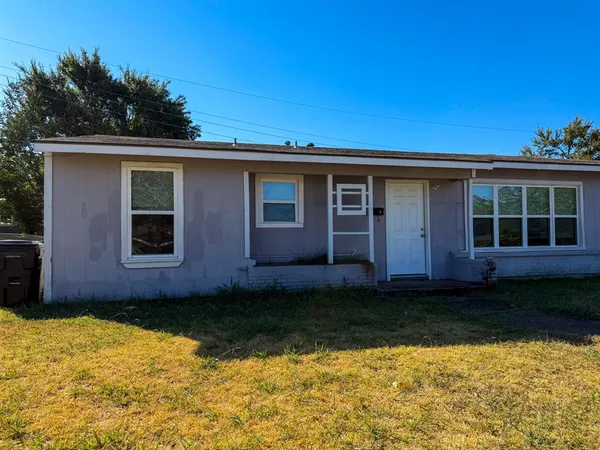 $1,100 | 67 Mundt Drive, Denison, TX 75020