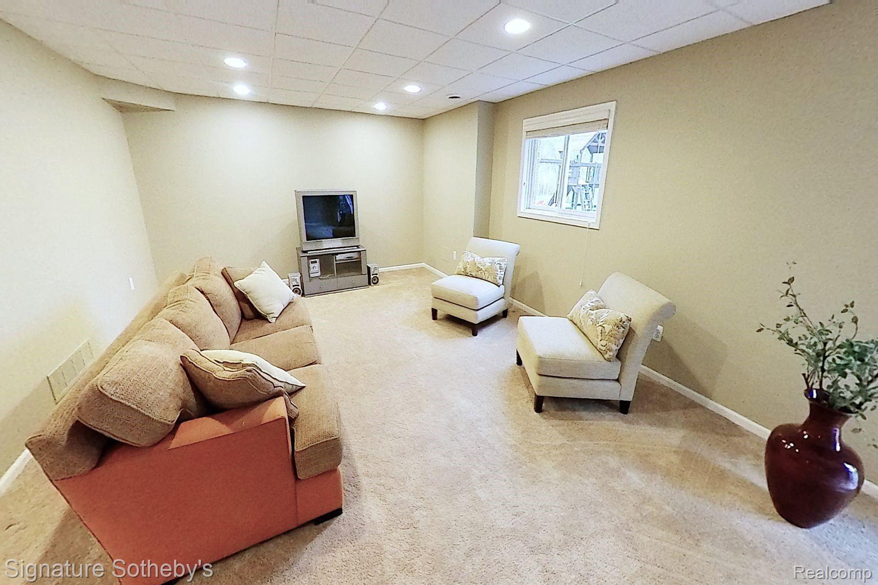 1415 Kentfield Drive Rochester, MI 48307 - Photo 15 of 49 Basement2.jpg