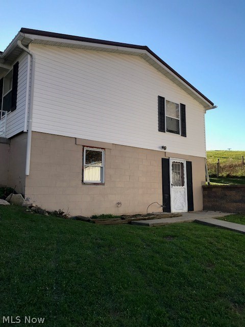 56594 Homer Warrick Road Barnesville, OH 43713 - Photo 3 of 31