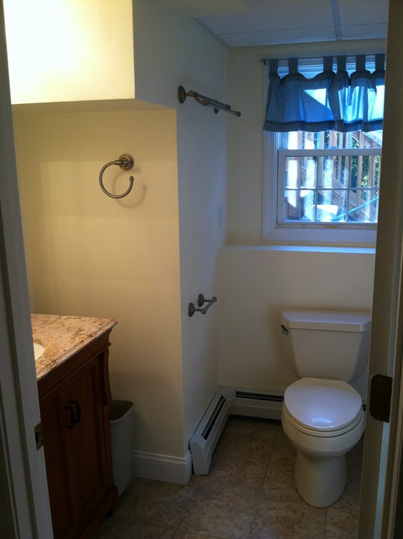 1 Richfield Road Burlington, MA 01803 - Photo 4 of 17 Gallery Image 4