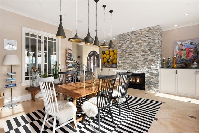a view of a dinning room with furniture