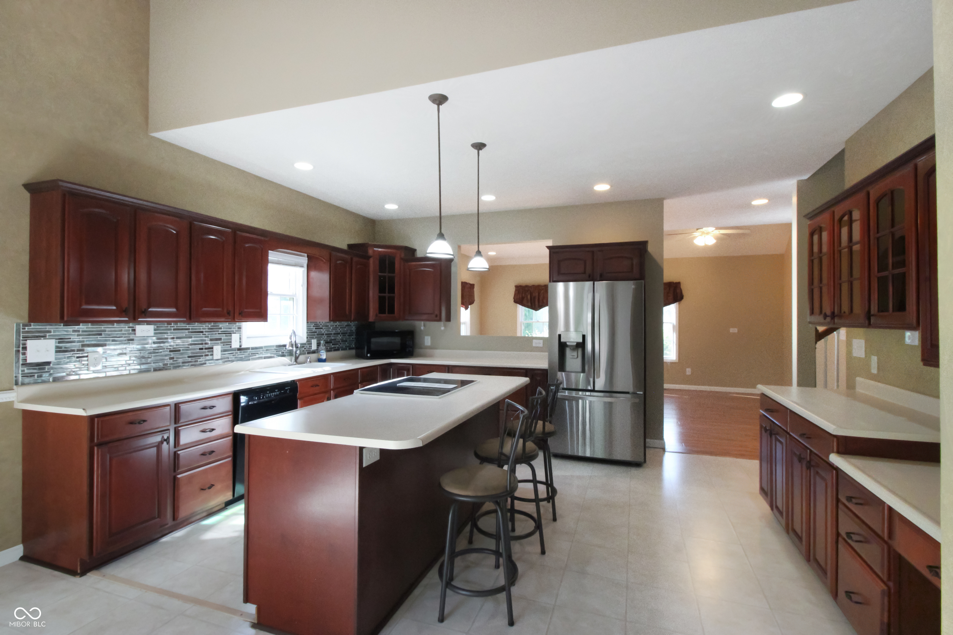 5140 Bull Run Columbus, IN 47203 - Photo 5 of 26