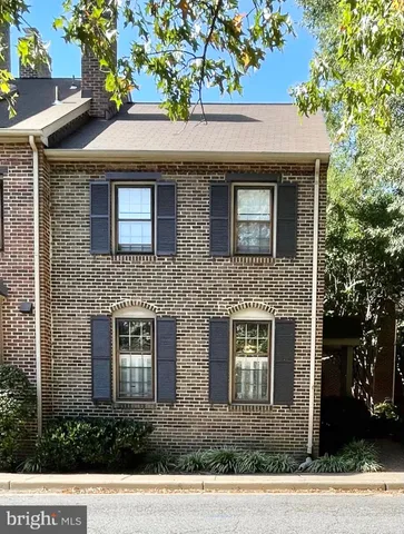 $3,400 | 1208 West Abingdon Drive, Alexandria, VA 22314