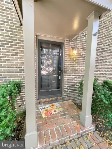 $3,400 | 1208 West Abingdon Drive, Alexandria, VA 22314