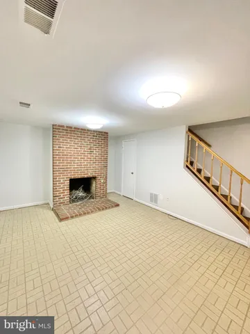 $3,400 | 1208 West Abingdon Drive, Alexandria, VA 22314