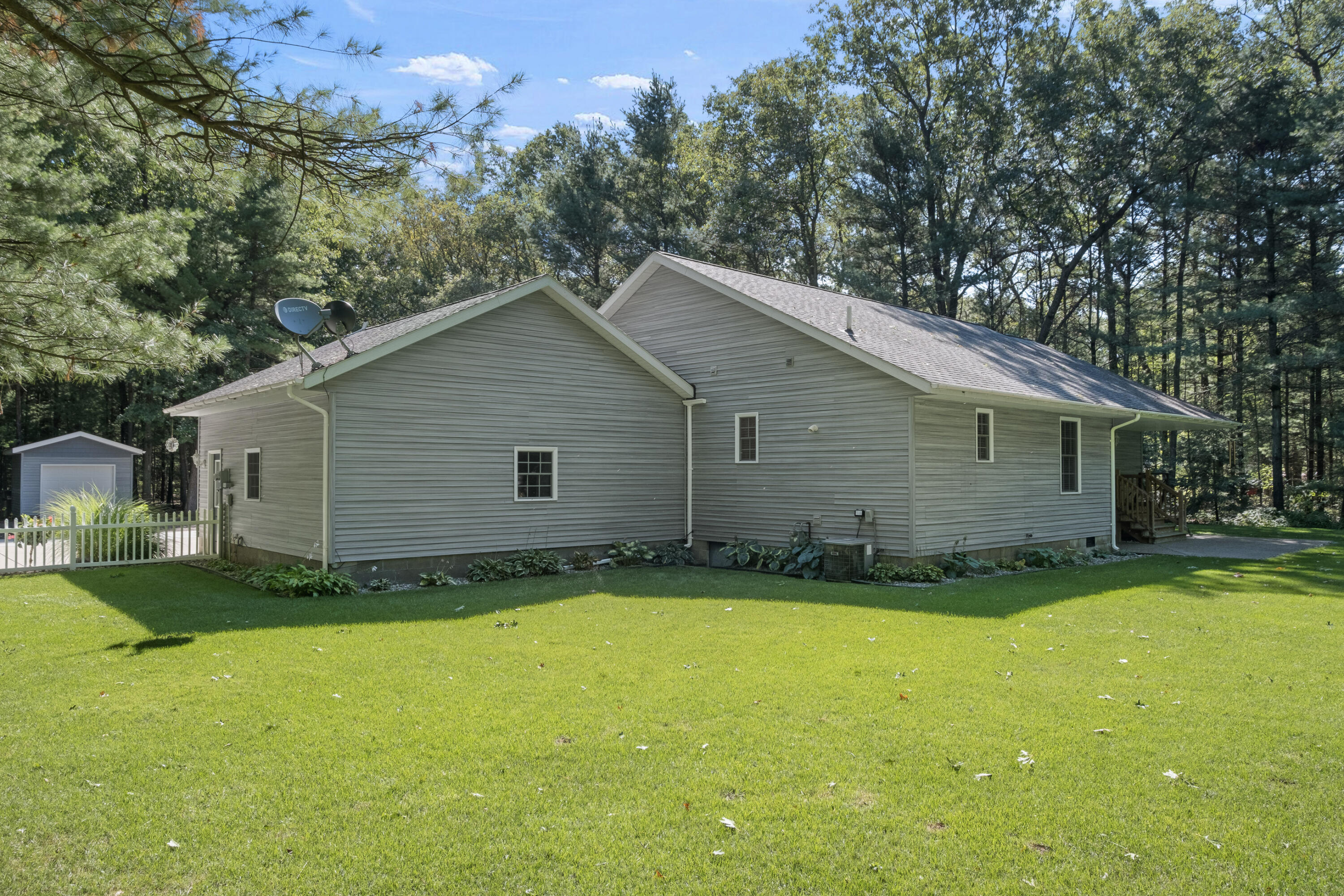 425 South Broton Road Muskegon, MI 49442 - Photo 24 of 27 Photo-10