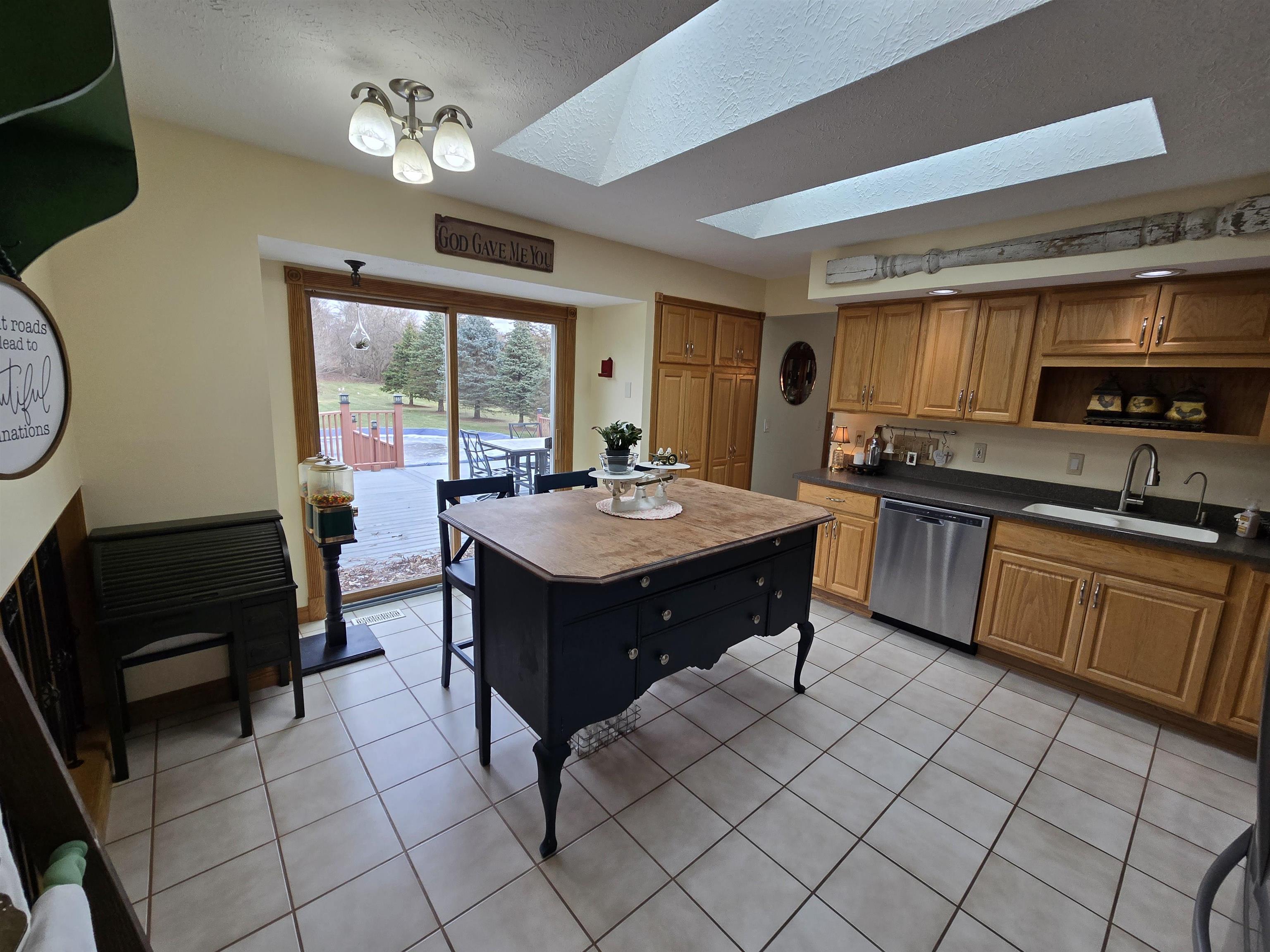 9711 Ramblin Ridge Road Belvidere, IL 61008 - Photo 13 of 47