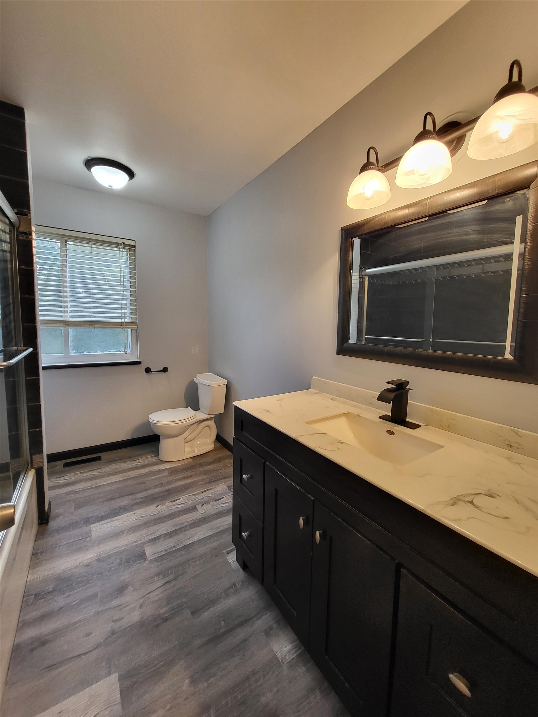 13481 Seymour Road Montrose, MI 48457 - Photo 16 of 40