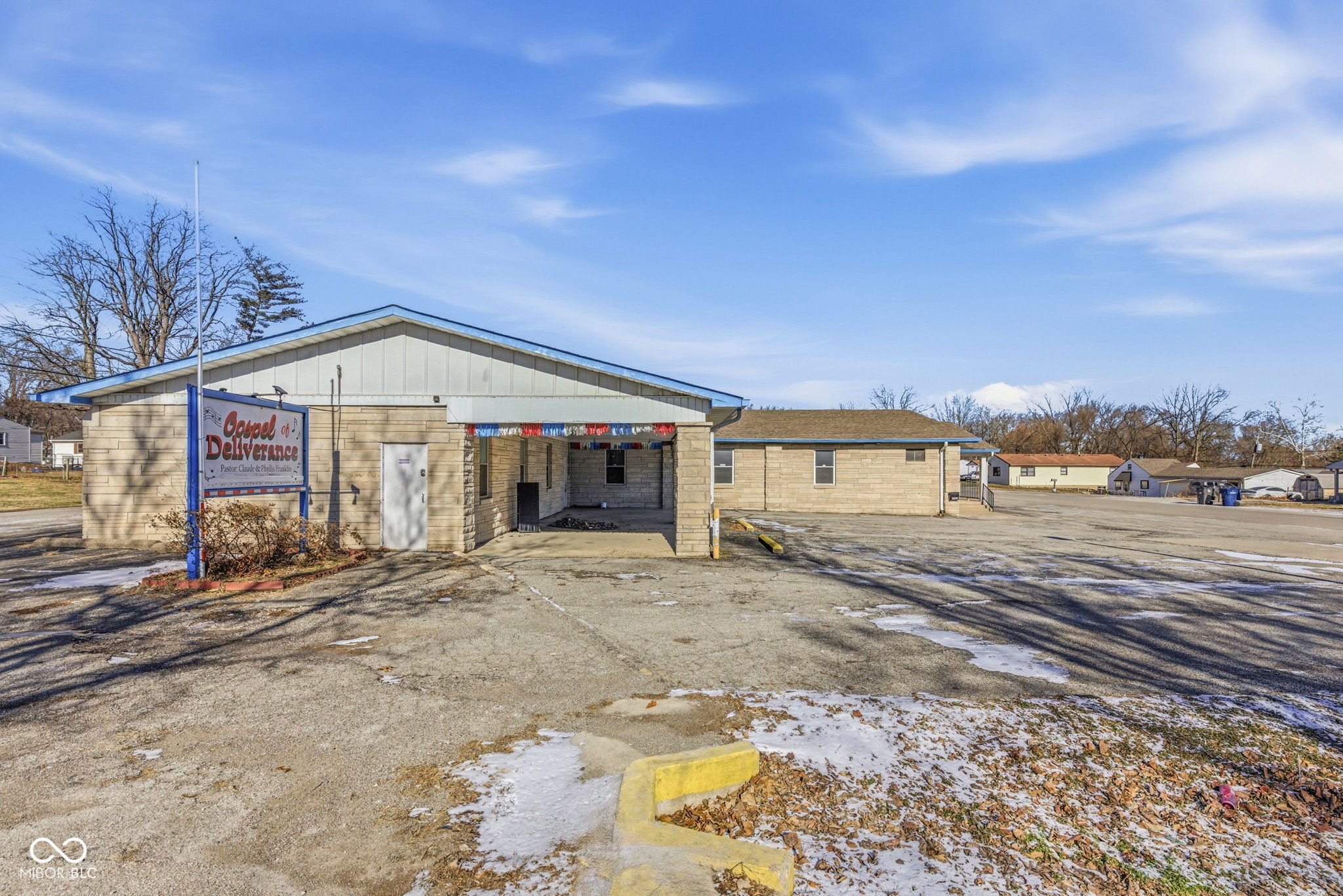 2986 South Roena Street Indianapolis, IN 46241 - Photo 4 of 59